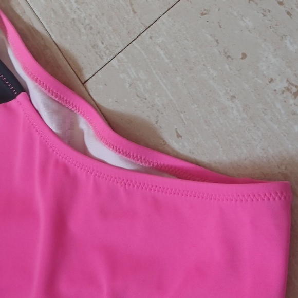 Stunning Tommy Hilfiger Perfectly Pink Zipper Front Bathing Suit - Picture 2 of 9